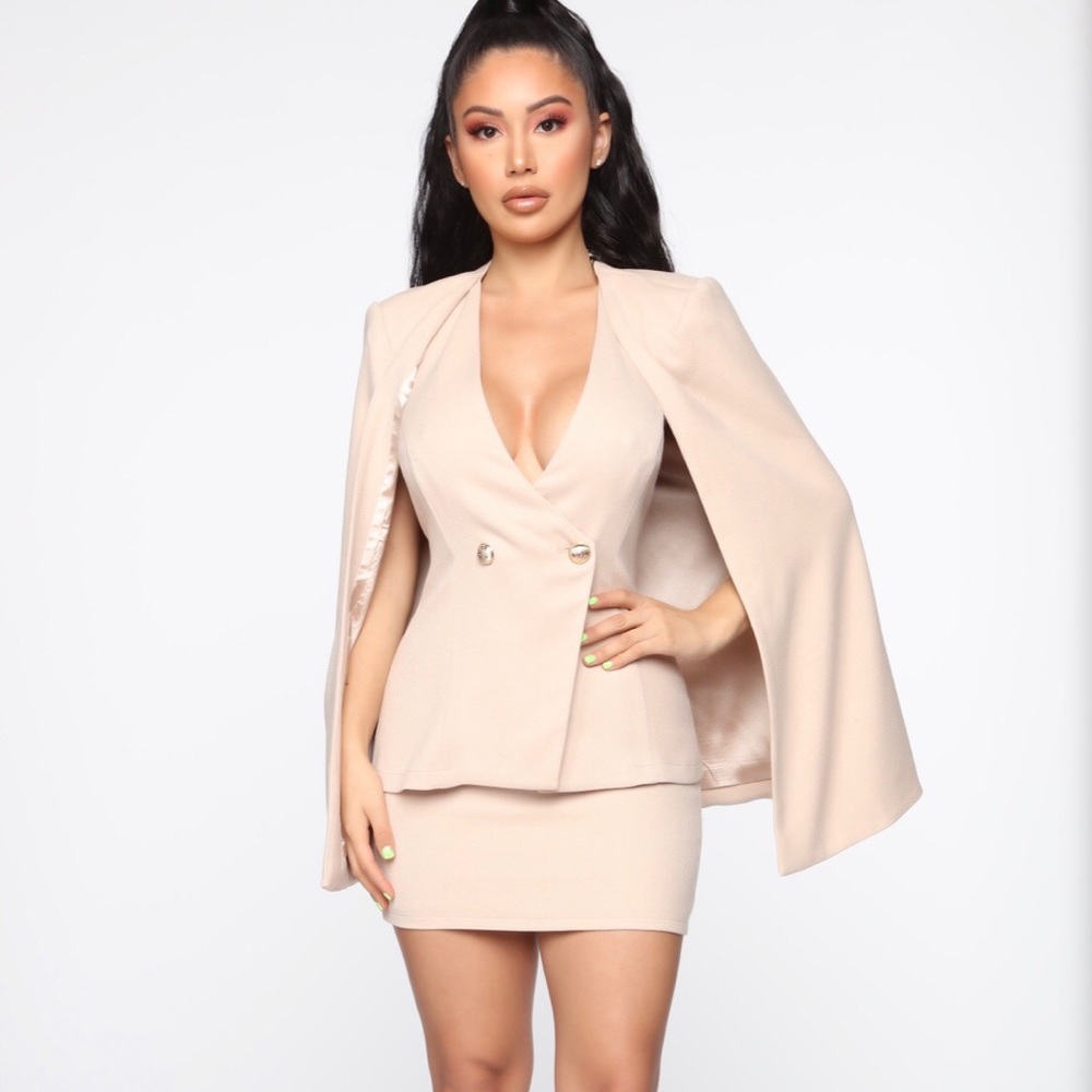 Cape Set - brand new